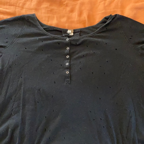 Free People Distressed We The Free Henley Medium - Picture 2 of 7